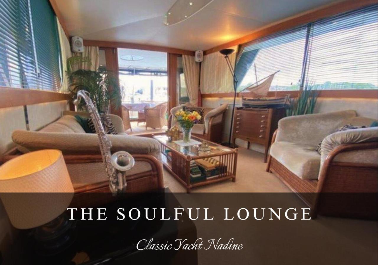 Bateau-hôtel Classic Yacht Nadine In Harbour, Dorset, With A Hot Tub Jacuzzi Poole